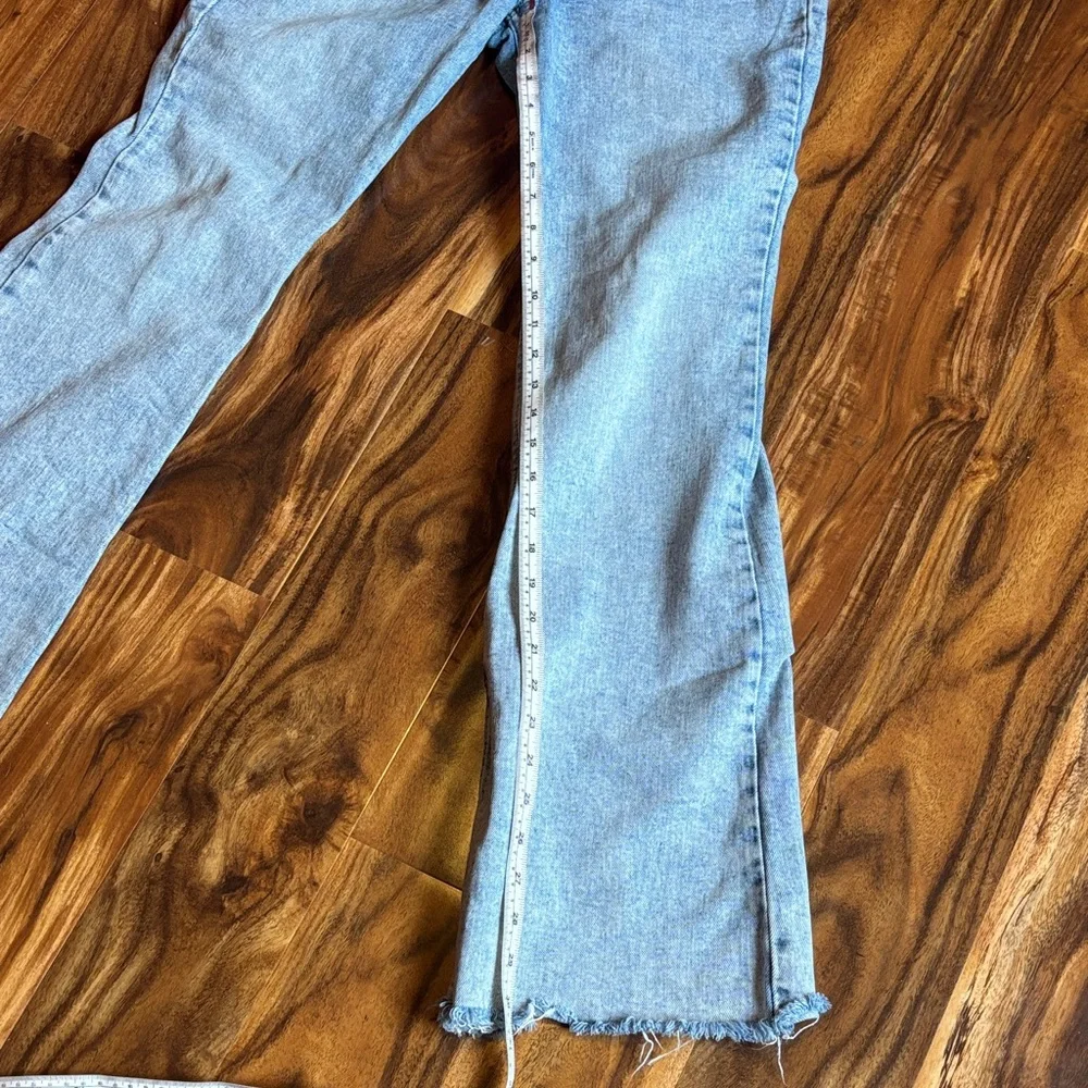Old Navy Light Blue Flare Jeans size 6 - Picture 5 of 10